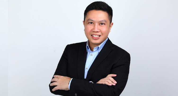 Telkomsel Appoints Derrick Heng as Marketing Director