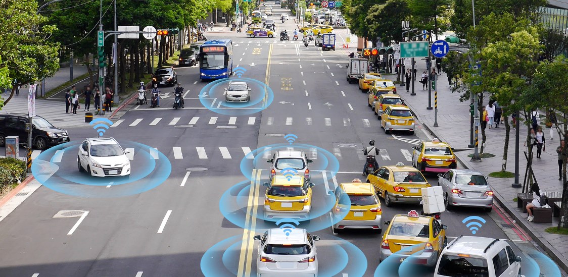 Rethinking Automotive Connectivity: Five Strategic Challenges for Global OEMs