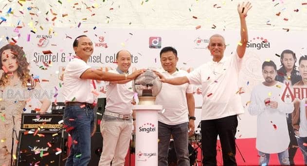 Singtel, Telkomsel Launch Mobile Money Transfer Service to Indonesia