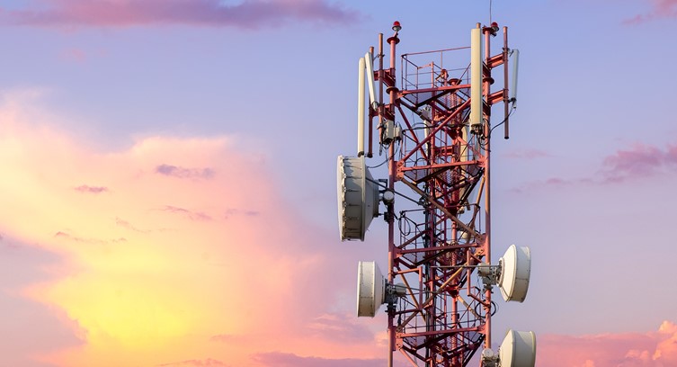 Canada Completes 3800 MHz Auction; Rogers, Bell, SaskTel, Quebecor, TELUS Acquire Spectrum
