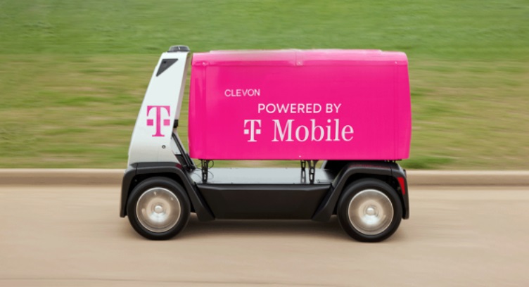 T-Mobile to Provide IoT Solutions for Clevon’s Latest Autonomous Robot Carriers