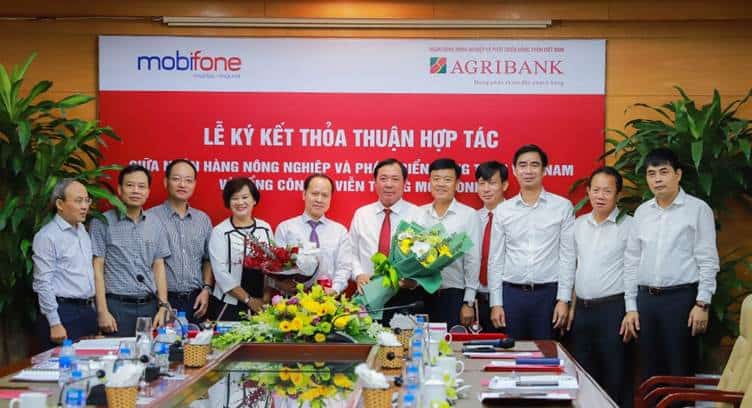 MobiFone to Provide Transmission, IT Solutions and AI Applications to Largest Commercial Bank in Vietnam
