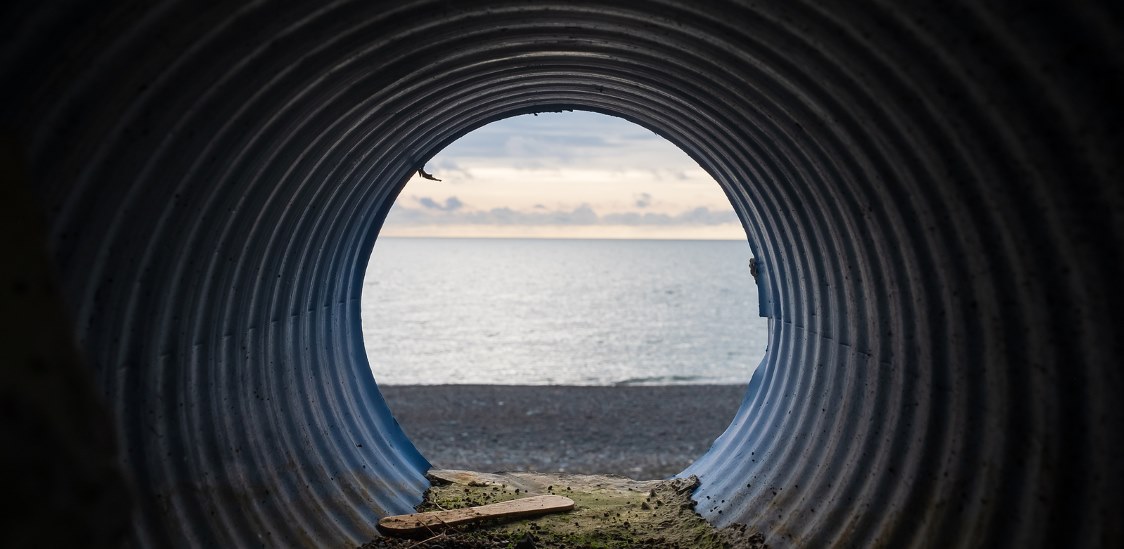 The Future Arteries of the Internet: Subsea Fiberoptic Cables in the Age of AI, Environmental Resilience and Geopolitics