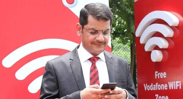 Vodafone India Launches Wi-Fi enabled Bus Shelter, Allows 20 mins of Free Usage