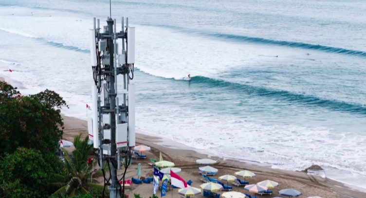 How Huawei Keeps Indonesia Connected When It Matters Most