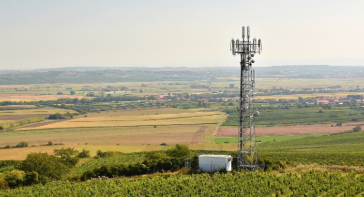 450connect Selects HUBER+SUHNER for LTE450 MHz Antennas