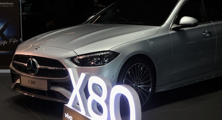Redefining Mobile Experiences with vivo X80 Series and Mercedes-Benz S580e Showcase Event