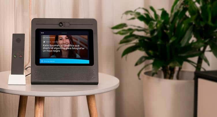 Telefonica&#039;s Movistar Smart Home Device Now Comes with Twitter Moments and Live Radio