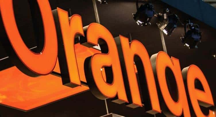 Orange to Air Live 8K TV over 5G with Mixed Reality and AI at Roland Garros 2019