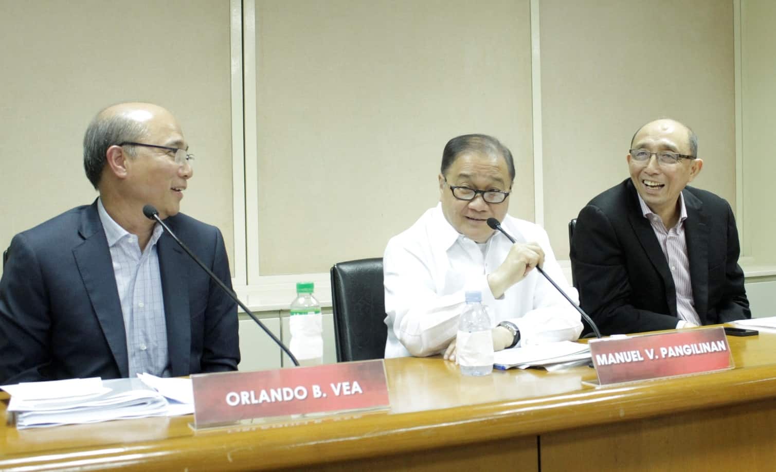 PLDT Chairman Manuel V. Pangilinan, center, formally announces the investment in German company Rocket Internet 