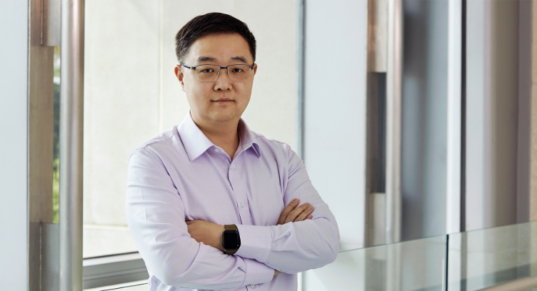 AsiaSat Names Raymond Chow as Chief Commercial Officer